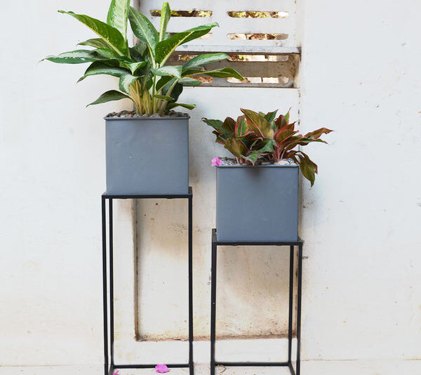 Gravel Grey Metal Pot with Stand (Set of 2)